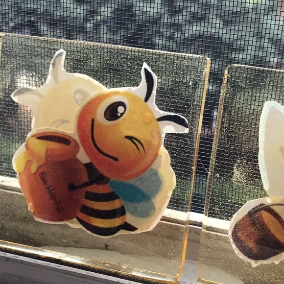 Just “Bee” coasters and holder - Picture 7 of 8